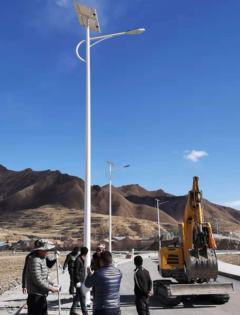 甘南碌曲10米桑日太阳能路灯项目