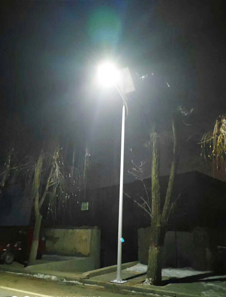 积石山县桑日太阳能路灯项目